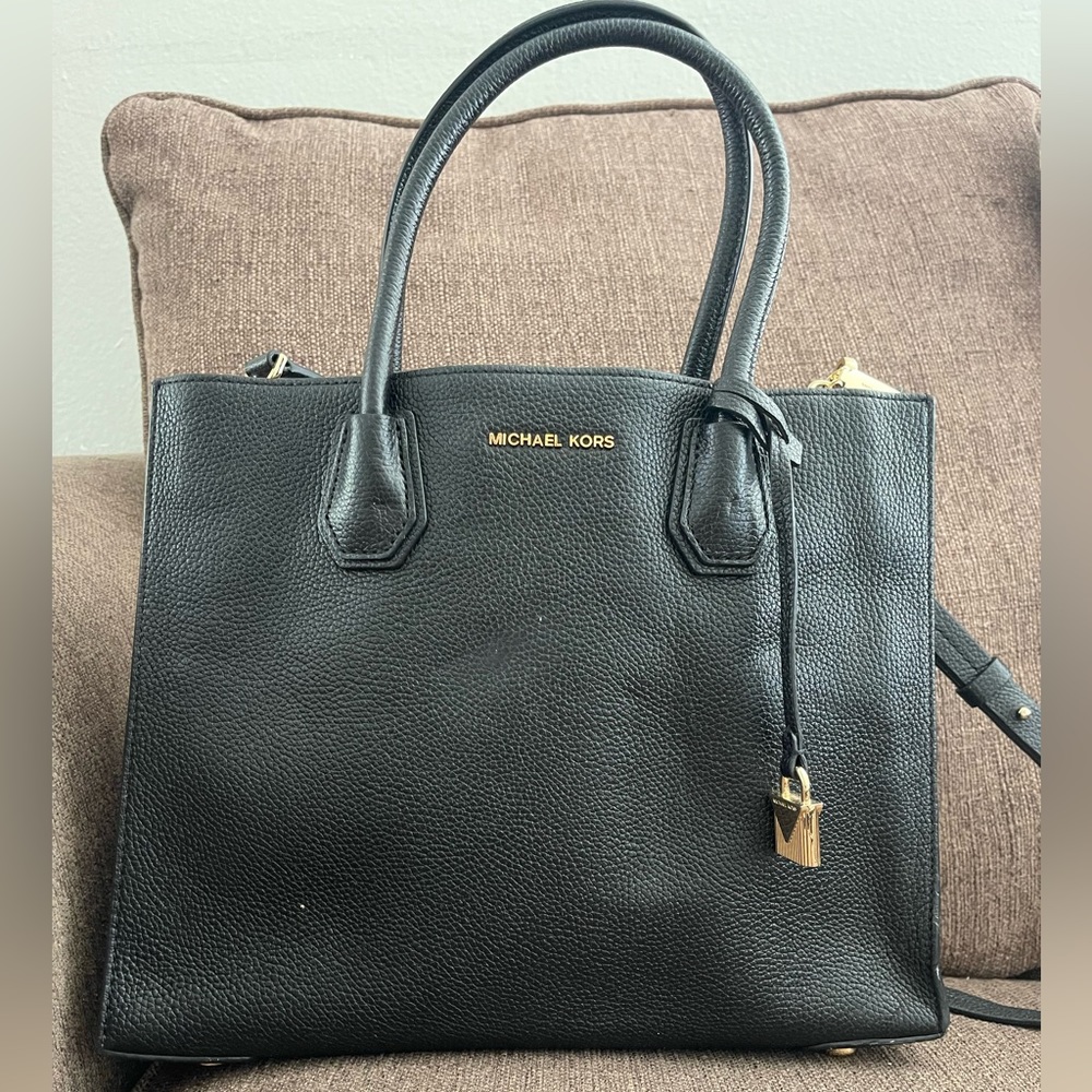 Michael Kors Mercer large leather hand bag